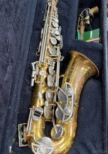 VINTAGE BUNDY II SAXOPHONE picture