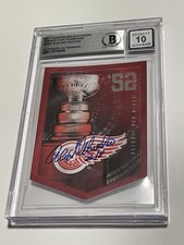 Alex Delvecchio Signed 1952 Red Wings Stanley Cup Card IP Slabbed Beckett Auto a picture