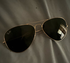 Ray-Ban Men’s Aviator Sunglasses Gold Metal Frame Green Tinted Glass Lenses picture