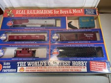 AHM Rivarossi Rare O Gauge Santa Fe Sealed Set picture