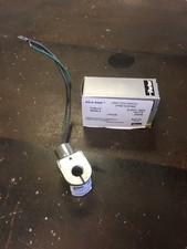 NEW, PARKER, CF5C10-R1021, SOLENOID VALVE, NEMA 4, 208 V, 11 WATTS. (8D-1) picture