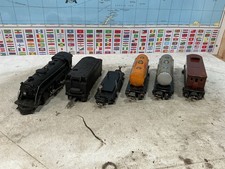 Lionel Prewar Metal - Set 1664  and 4 freight Car picture