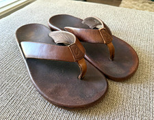 OluKai Men’s Brown FULL Leather Thong Sandals Slip-On Comfort Rubber $130 new picture