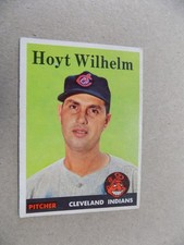 1958 Topps Hoyt Wilhelm Card #324 picture