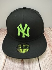 NY Yankees Fitted Hat Black Neon Green Size 7 1/4 picture
