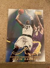 1998-99 Fleer SkyBox Premium Kevin Garnett NMMT Timberwolves #53 W/ Kobe Bryant picture