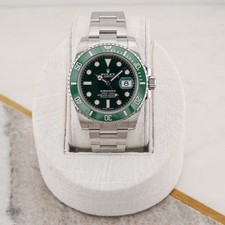Rolex Submariner 116610LV HULK Green Dial Oyster Bracelet with Green Bezel picture