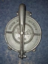 Vintage Pagoel Style Superior Hecho-zen Cast Iron 6.5