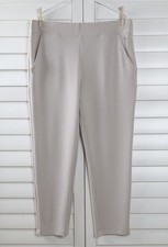 CHICO'S Zenergy NWT $99 Soft Scuba Tapered Ankle Pants Size 2 R US Large picture