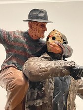 Sideshow Freddy vs Jason Scream Scene Statue Diorama #101/500 READ Broken Blades picture