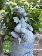 FIGMENT Disney Garden Statue Flower Decor Festival Epcot Parks Outdoor Ball picture