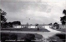 Real Photo Postcard Klemme Motel in Osceola, Iowa picture