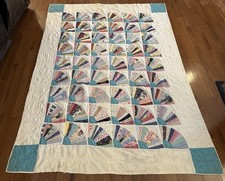 Grandmother’s Fan Quilt Vtg Hand Quilted Patchwork Feedsack Cutter 65x90 READ picture