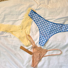 Skims Women’s Thong/String Panties 3 Pack M Multicolor Lace Accents picture
