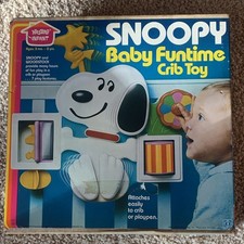 Hasbro Peanuts Snoopy Baby Funtime Crib Toy Vintage 1982 MPN 827 picture