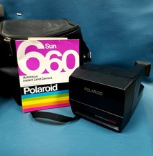 VTG Polaroid Autofocus Sun 660 Instant Land Camera with Case picture