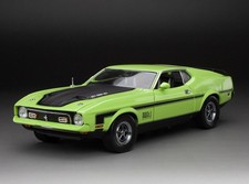 SUNSTAR - 1:18 SCALE - 1971 Ford Mustang MACH 1 – Grabber Lime - 3638 picture
