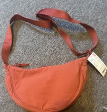 Uniqlo Round Mini Shoulder Bag Rust Red Color NWT picture