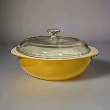 Vintage Pyrex 024 Verde Olive Yellow Green 2 Quart Casserole Dish with Lid  picture