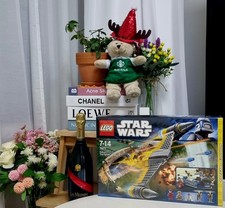 Lego Star Wars 7877 Naboo Starfighter 2011 Retired Set Brand New Sealed In Box 1 picture