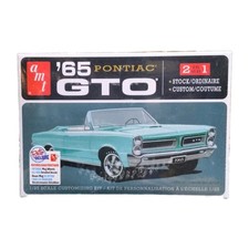 AMT 1/25 Scale 1965 Pontiac GTO Plastic Model Kit (1191) picture