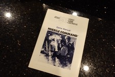 Vintage  Atari XE Electronic  Video game CONSOLE MISSILE COMMAND Manual   D10 picture