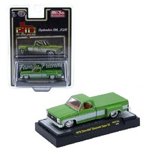1/64 M2 Machines 2026 “C10s In The Park” 1978 Chevrolet Cheyenne Super 30 Green picture
