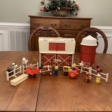 Vintage Fisher Price #915 Play Family Farm - Complete (Read) picture