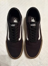 New Vans Ward Sneaker in Black/Gum | Men size 9/ Women size 10.5 Skating Shoes picture