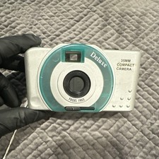 vintage Deluxe 35mm Compact Camera picture
