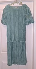 Vintage AFTERDARK Sage Green Two-piece Plissé Dress Tag Size 13/14 Made in USA picture