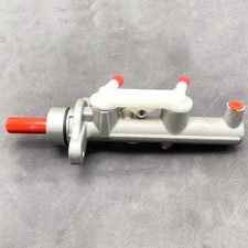 New Brake Master Cylinder 47201-44130 for Toyota Ipsum Noah Voxy Esquire Picnic picture