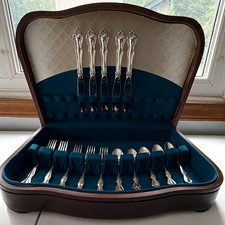 Westmorland Sterling Silver Flatware 15 pc Service for 5 with Dark Wood Chest picture