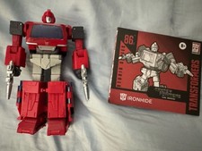 Transformers Studio Series SS86 Voyager Ironhide Complete picture