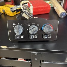 Replaces 18-05002-001 2005 PETERBILT 387 TEMPERATURE CONTROL ,  WA picture