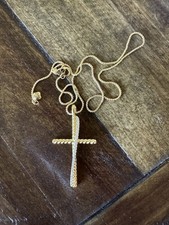 DY 18k Yellow Gold Diamond Cross over necklace picture