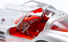 Mercedes-Benz Race Car1950s Vintage12Classic24Custom Built Metal Body1:18Model picture