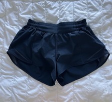 Lululemon Hotty Hot Low Rise Shorts 2.5” Size 6 True Navy picture