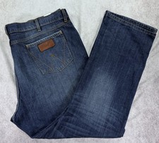 NWOT Wrangler Retro Relaxed Boot Med/Dark Wash Size 44 x 33 (32 Tag) 10WRT20JH picture