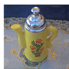 Avon Koffee Klatch Lemon Velvet Bath Foam 5 fl oz Teapot-Shaped Yellow picture