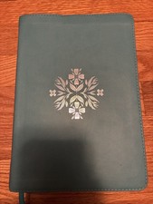 Women’s Study Bible ESV Crossway Teal Trutone 2020 picture