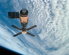 Skylab Space Station Over the Earth 1974 First US Space Station Photo 8x10 Print picture