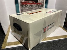 1:18 UT MODELS FORD EXPEDITION EDDIE BAUER picture