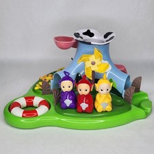 Vintage 2002 TOMY Teletubbies Floating Bath Island Playset Figures picture