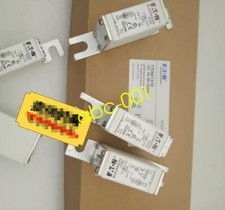10PCS/1Box New Eaton Moeller Bussmann 170M1370 Fuses 200A 690V In Box Brand picture