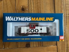 Walthers Mainline HO Scale SOO Line #68 International Wide Vision Caboose - New picture