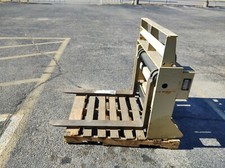 SKYTRAK 10K ATLAS FORKLIFT  6000M 6,000LB CAPACITY SIDE SHIFT CARRIAGE ASSEMBLY picture