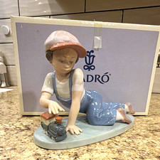 Lladró Porcelain Boy Figurine w/ Toy Train, Hand Painted, MPN 7619, Box picture