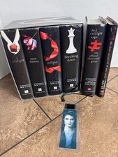 Lot 6 Twilight Stephenie Meyer The Twilight Saga (all HC with DJ) 1st edition VG picture