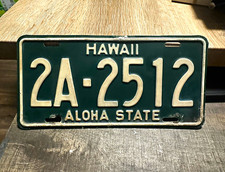 1961-68 Hawaii License Plate 2A-2512 Vintage Green Aloha State Original picture
